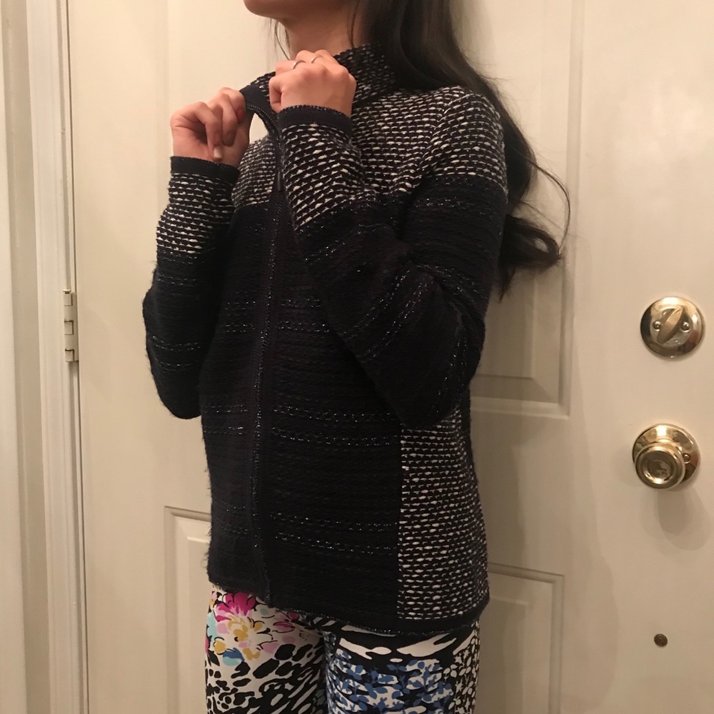 Sweater - Picture 10 of 11